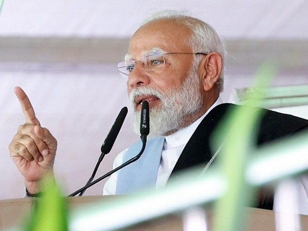 pm modi addresses a public meeting in bagalkot