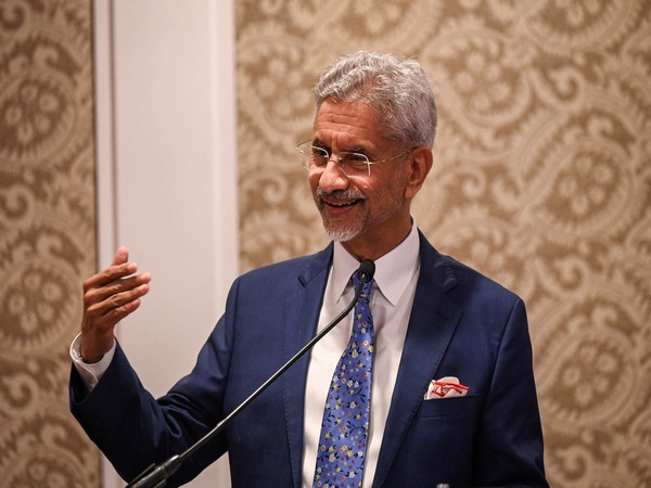 india’s foreign affairs minister subrahmanyam jaishankar holds press conference, in manila