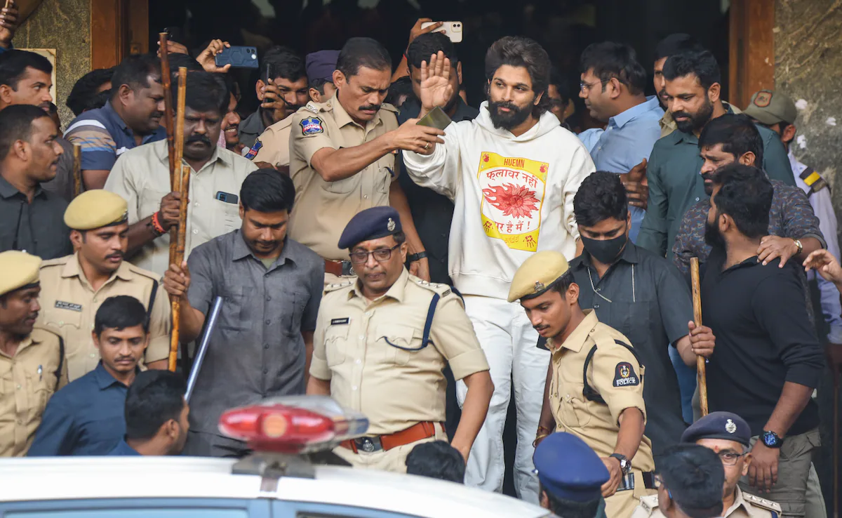 5gdd3cp8 allu arjun arrest photo 625x300 13 december 24