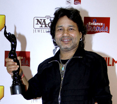 Kailash Kher 61st Filmfare Awards South Cropped