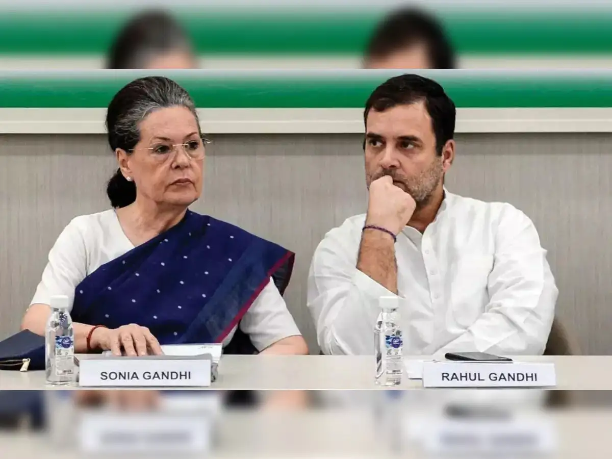 National Herald Case Congress Workers Protest Outside Aicc Office Against Centre Ed
