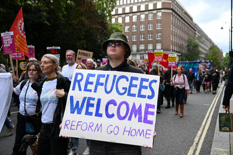 Over 100,000 March in Anti-Immigration Rally in London Amid Police Clashes